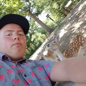 Meet your Posher, Noah